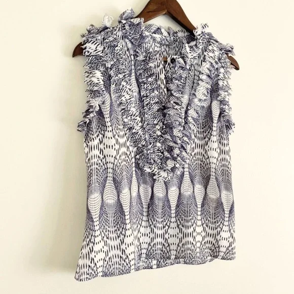 St. John Couture Sleeveless Ruffled Feather Blouse Size 2 or Extra Small - Picture 1 of 11